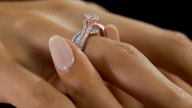 Top 10 Elegant Diamond Gifts Under 20k for Your Loved Ones | Shwenit Jewels