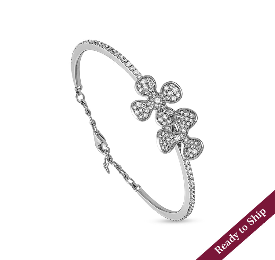 Clover Clubs Shape Round Natural Diamond White Gold Lobster Clasp Bracelet