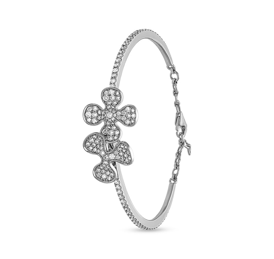 Clover Clubs Shape Round Natural Diamond White Gold Lobster Clasp Bracelet