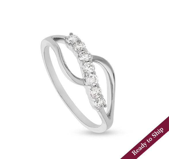 Round Shape Natural Diamond With Prong Setting White Gold Casual Ring