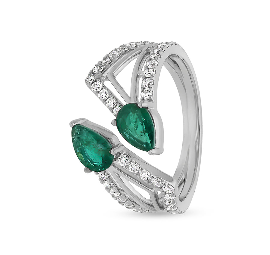 Twin Green Pear Emerald With Round Natural Diamond White Gold Perfect Casual Elegance Ring