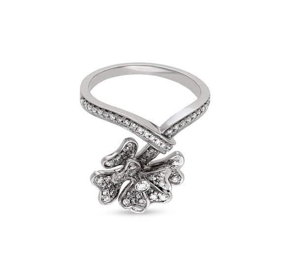 Flower Shape Round Natural Diamond White Gold Cocktail Ring