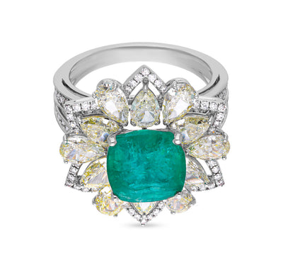 Luxury Green Emerald with Pear Diamond Blossom Design Cocktail Ring