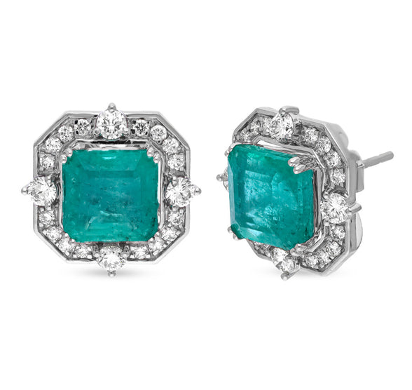 Luxurious White Gold Stud Earrings with Green Princess Gem and Sparkling Diamonds