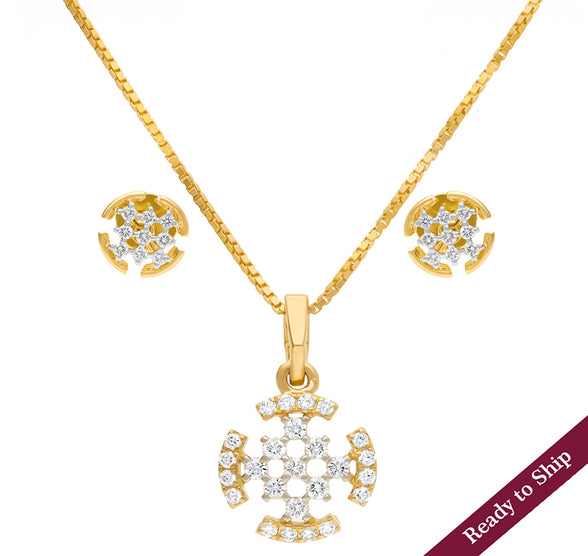 Dispal Bulbous Enchanting Yellow Gold Diamond Pendant Set