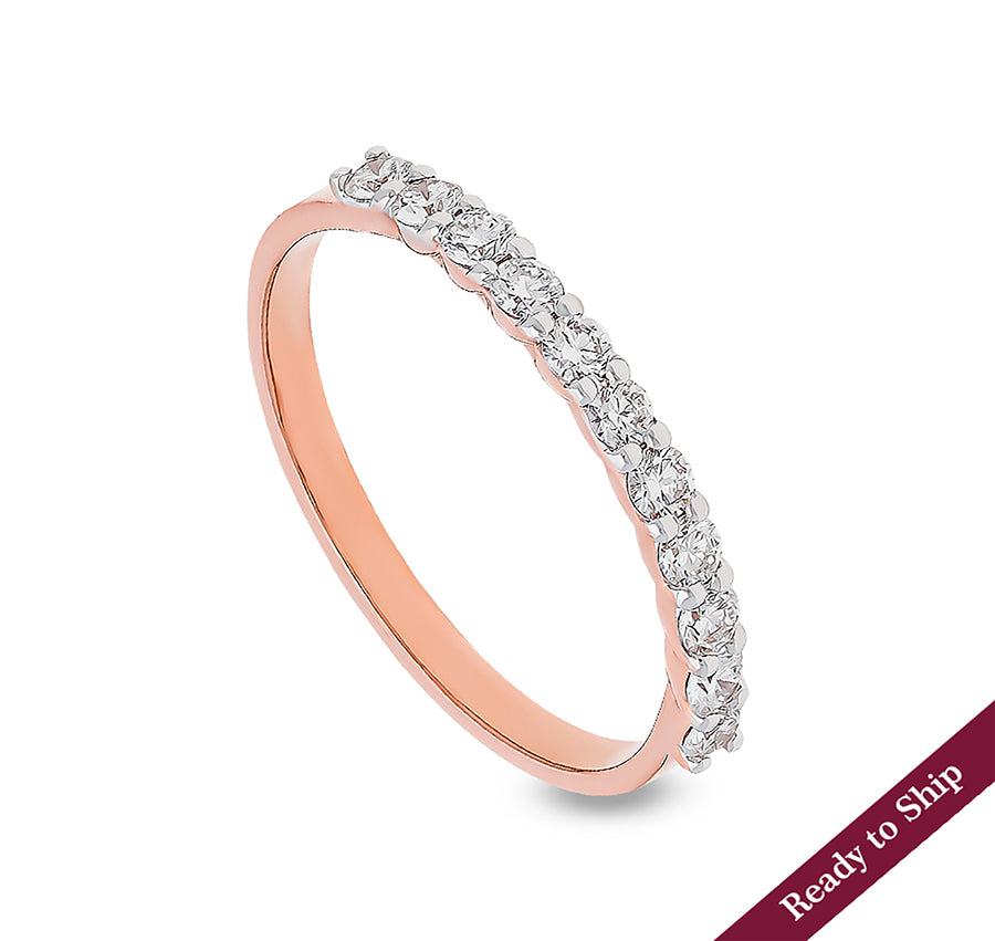 Round Shape Diamond With Prong Set Rose Gold Band