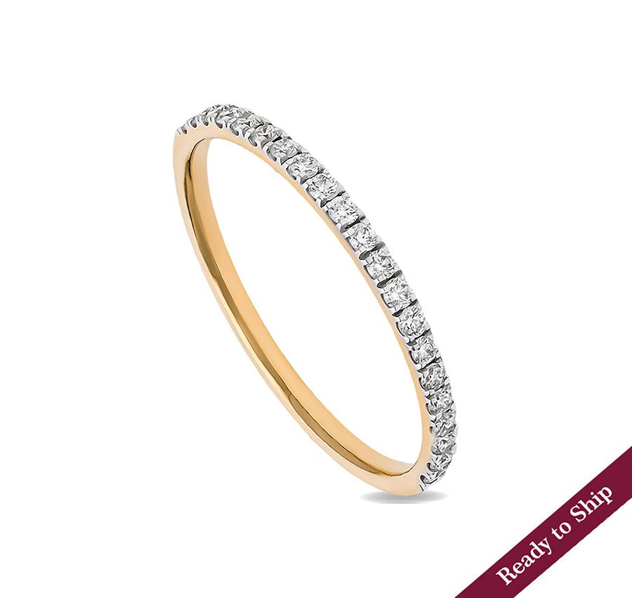 Round Natural Diamond With Straight Set Yellow Gold Band