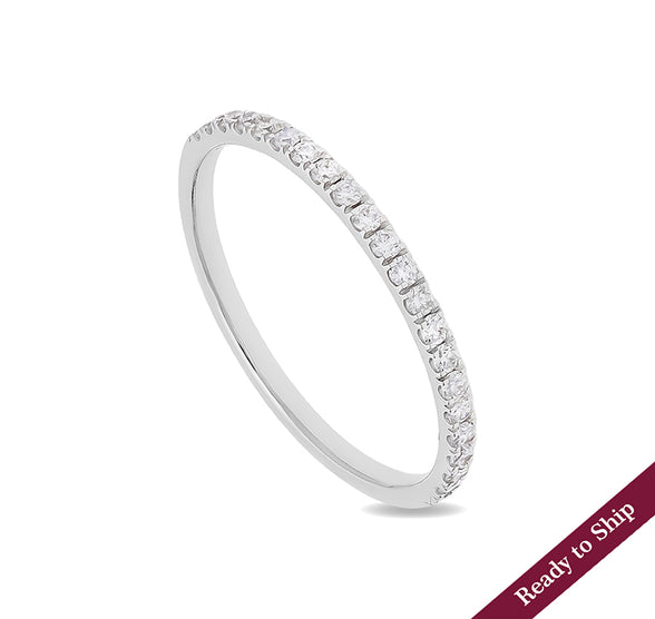 Round Shape Natural Diamond With Straight Setting White Gold Band